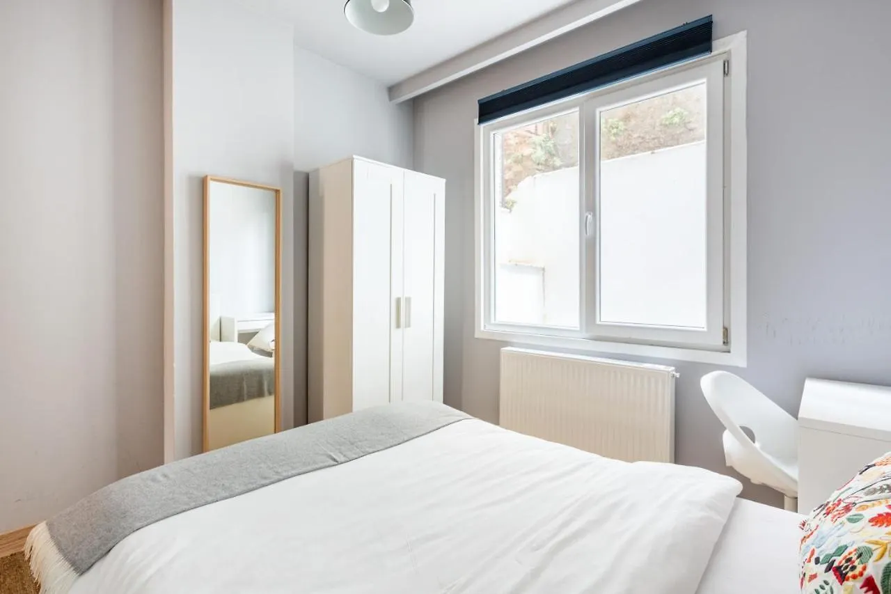 Dreamy And Centrally Located Flat In Besiktas Apartment Istanbul